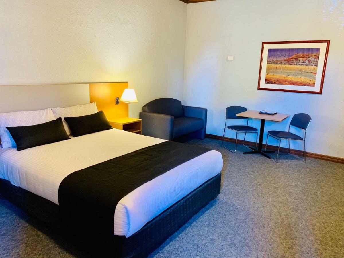 Desert Cave Hotel Coober Pedy Esterno foto