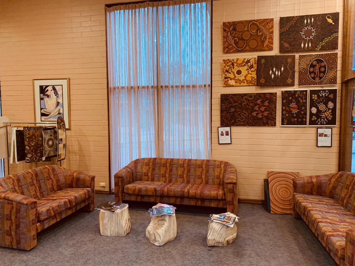 Desert Cave Hotel Coober Pedy Esterno foto