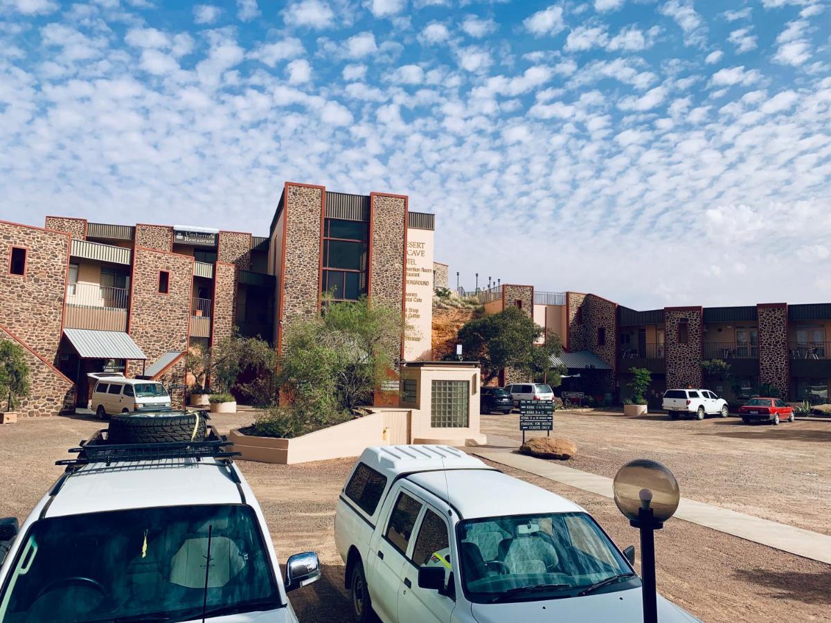 Desert Cave Hotel Coober Pedy Esterno foto