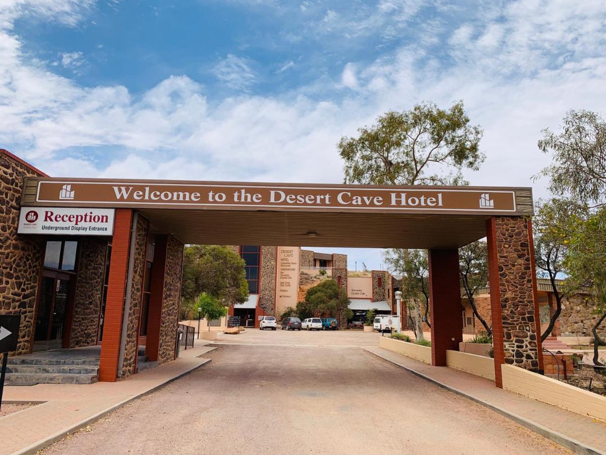 Desert Cave Hotel Coober Pedy Esterno foto